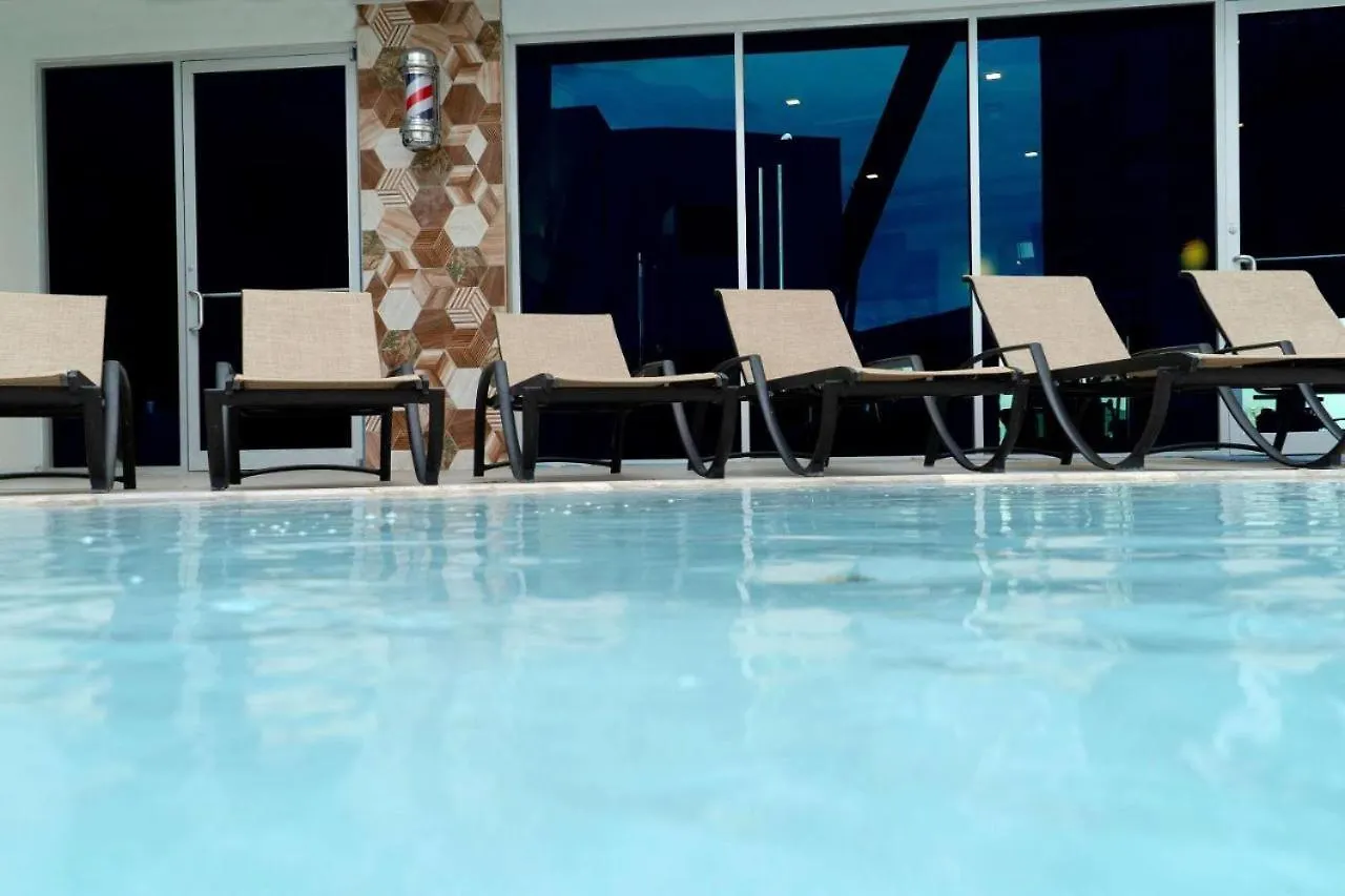 Canario Lagoon Hotel location